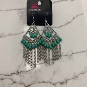 🐣Paparazzi earrings